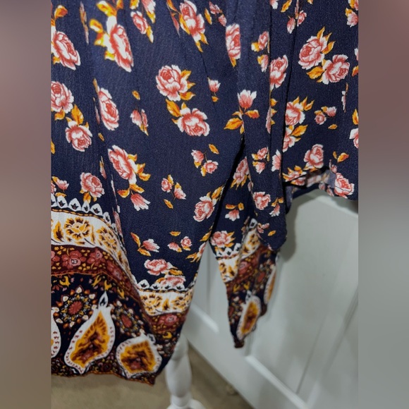 Ultra Flirt Boho Cardigan Wrap Kimono Floral Lace Back Navy Blue Size Large - Picture 2 of 4